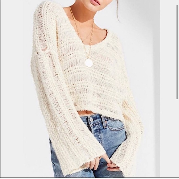Urban Outfitters Crop Top Tahiti Bell Sleeve Fringe Sweater - Picture 7 of 7
